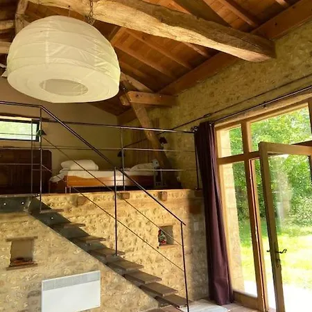 Le Charme Du Perigord Avec Piscine Chauffee Bourrou