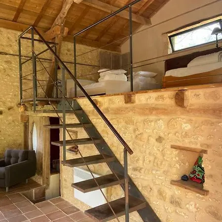 Le Charme Du Perigord Avec Piscine Chauffee Bourrou