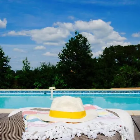 Le Charme Du Perigord Avec Piscine Chauffee בית נופש Bourrou